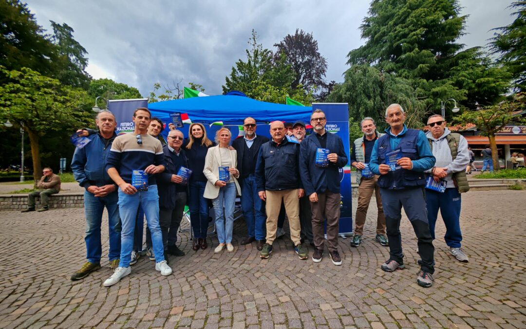 FUTURO NAZIONALE SCENDE IN PIAZZA: LA PRIMA VOLTA A BIELLA.